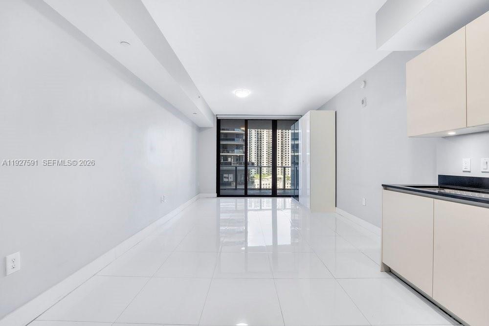 1010 Brickell Ave #1810, Miami FL 33131