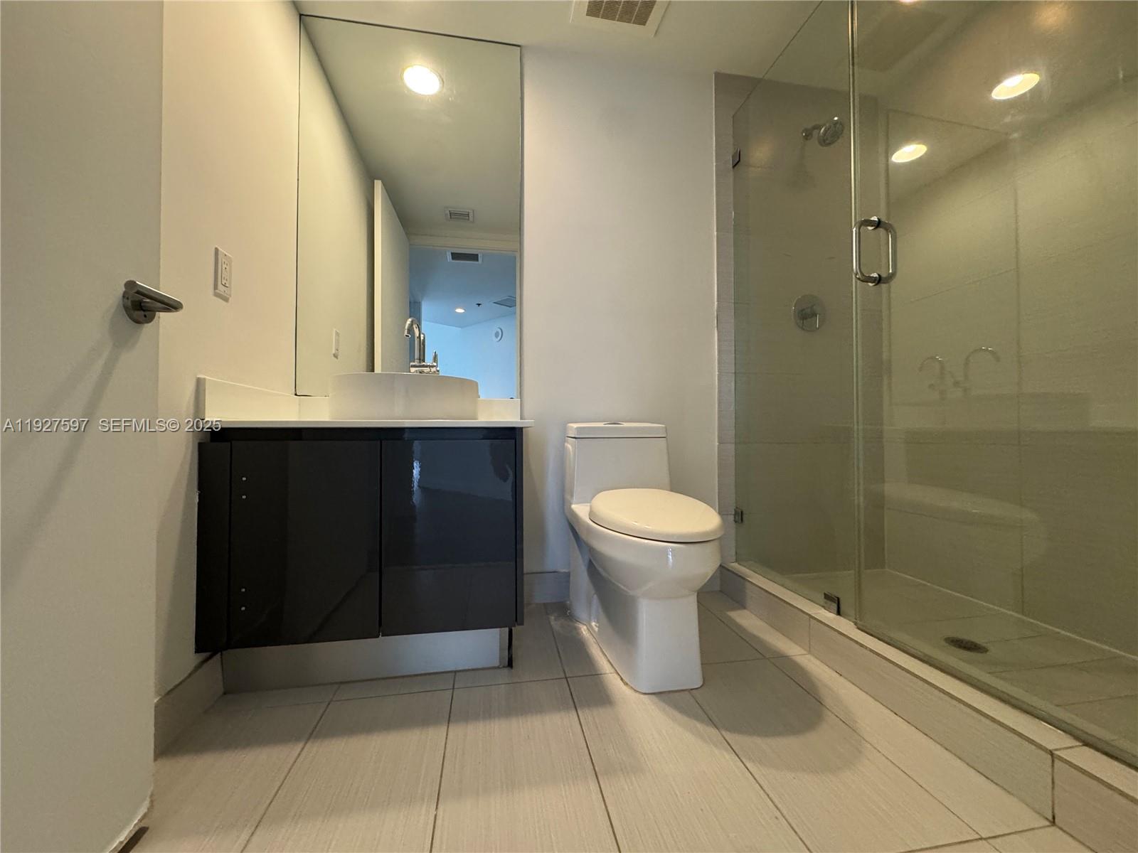 31 SE 6th St #902, Miami FL 33131