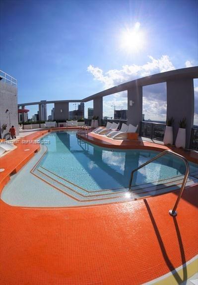 31 SE 6th St #902, Miami FL 33131