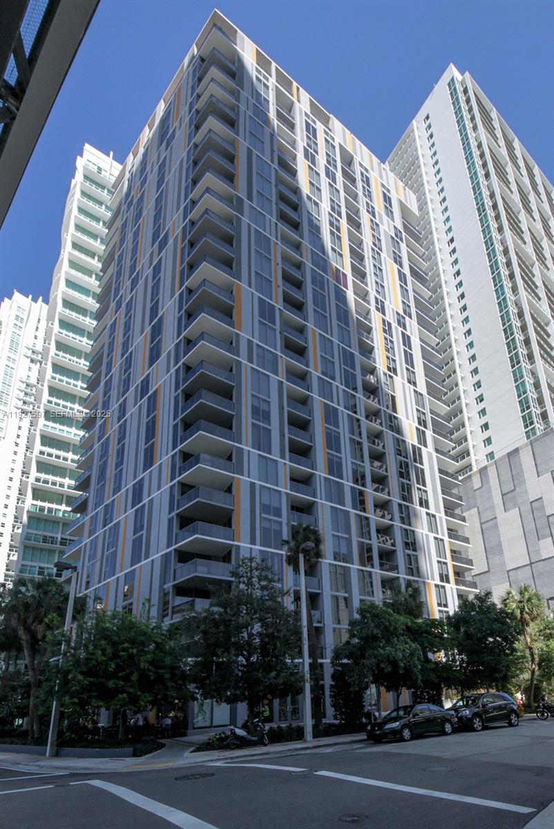 31 SE 6th St #902, Miami FL 33131