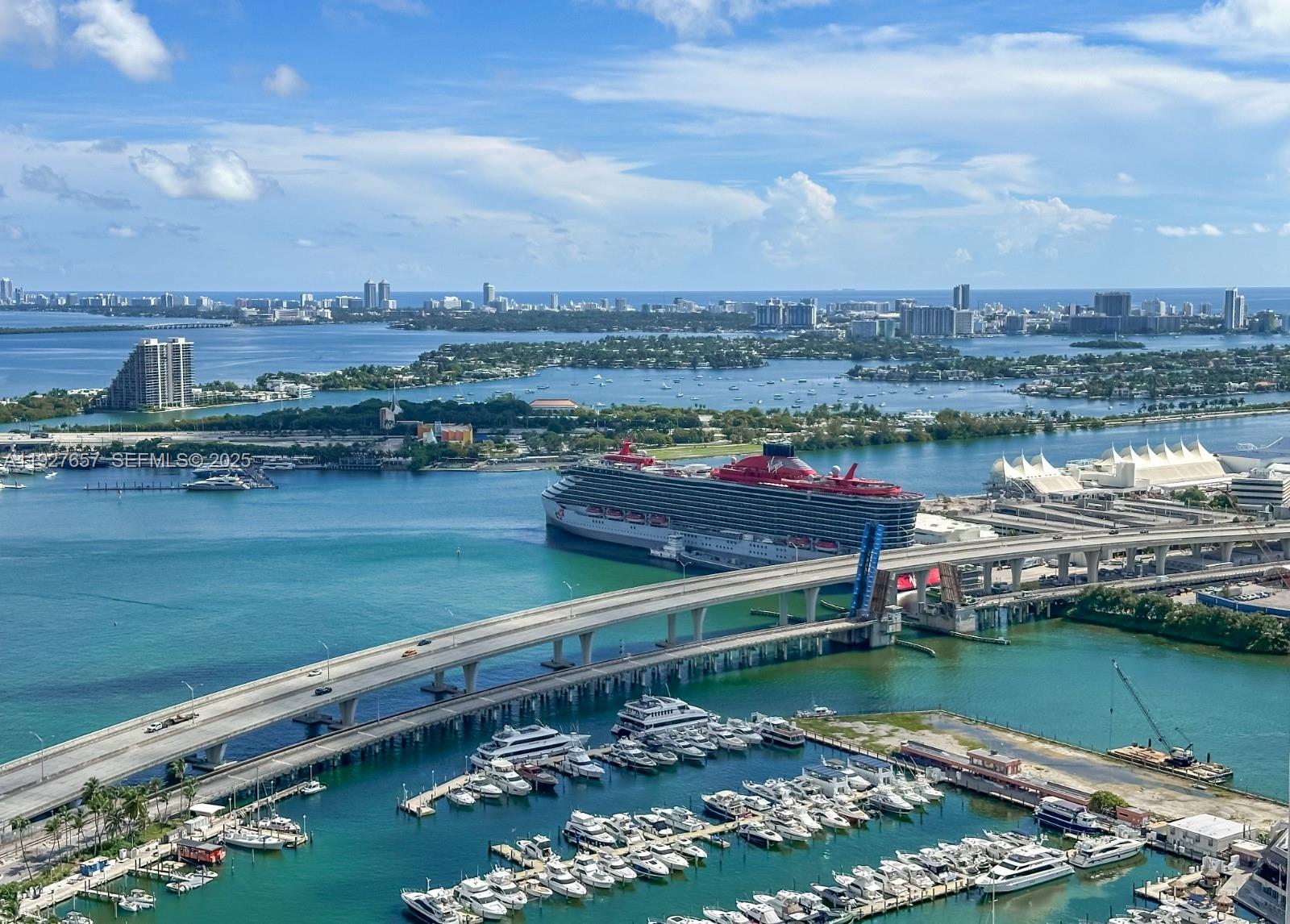 244 Biscayne Blvd #4404, Miami FL 33132