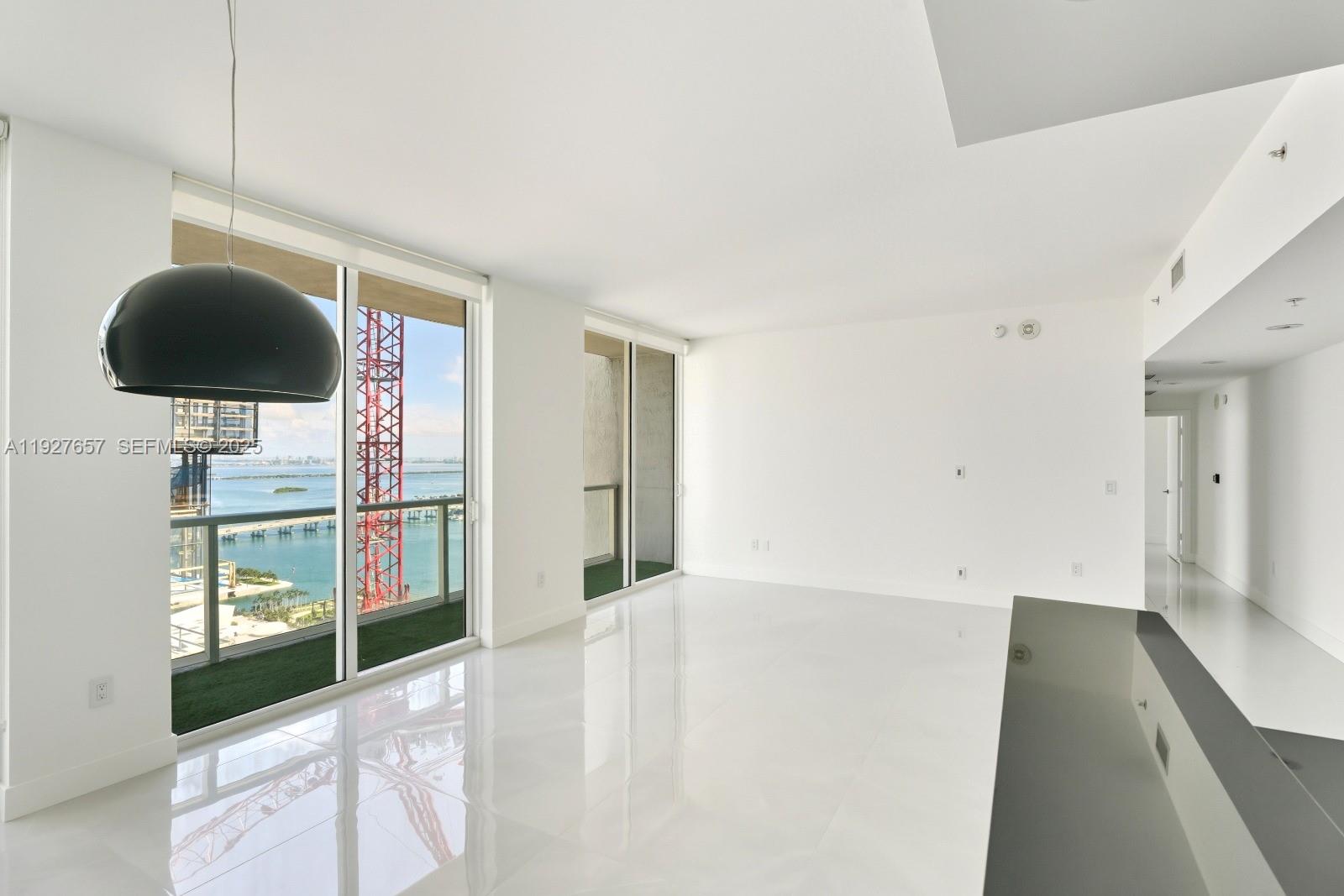 244 Biscayne Blvd #4404, Miami FL 33132