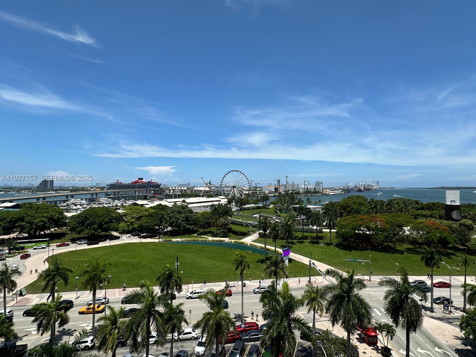 244 Biscayne Blvd #4404, Miami FL 33132
