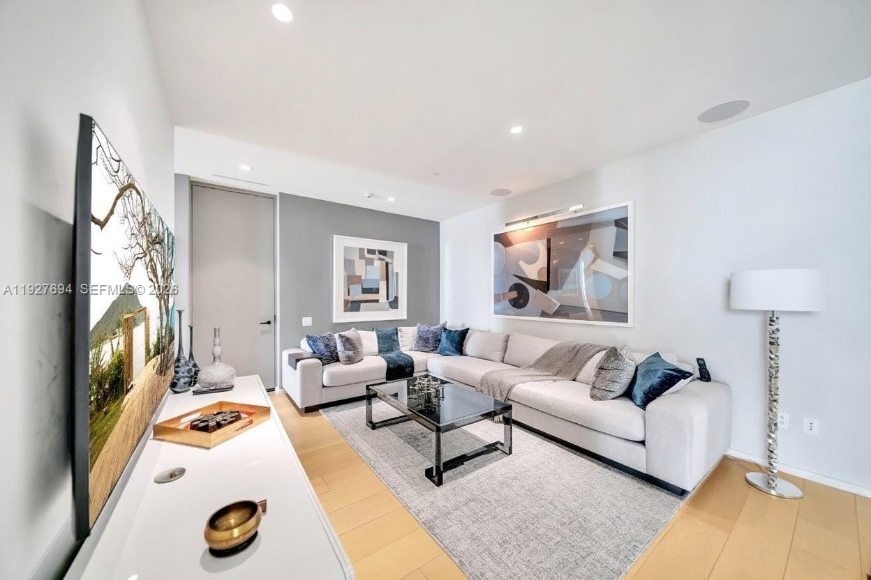 3315 Collins Avenue #10A, Miami Beach FL 33140