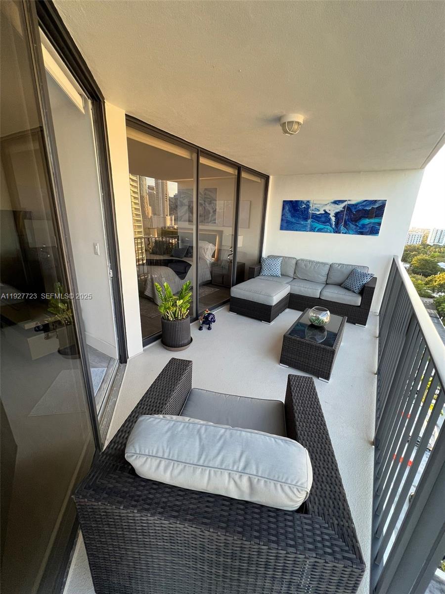 1865 Brickell Ave #A1607, Miami FL 33129