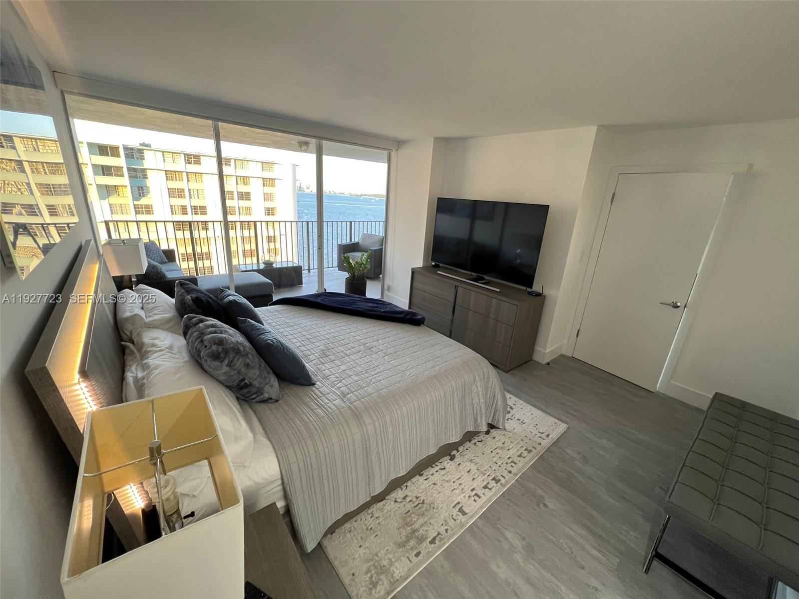 1865 Brickell Ave #A1607, Miami FL 33129