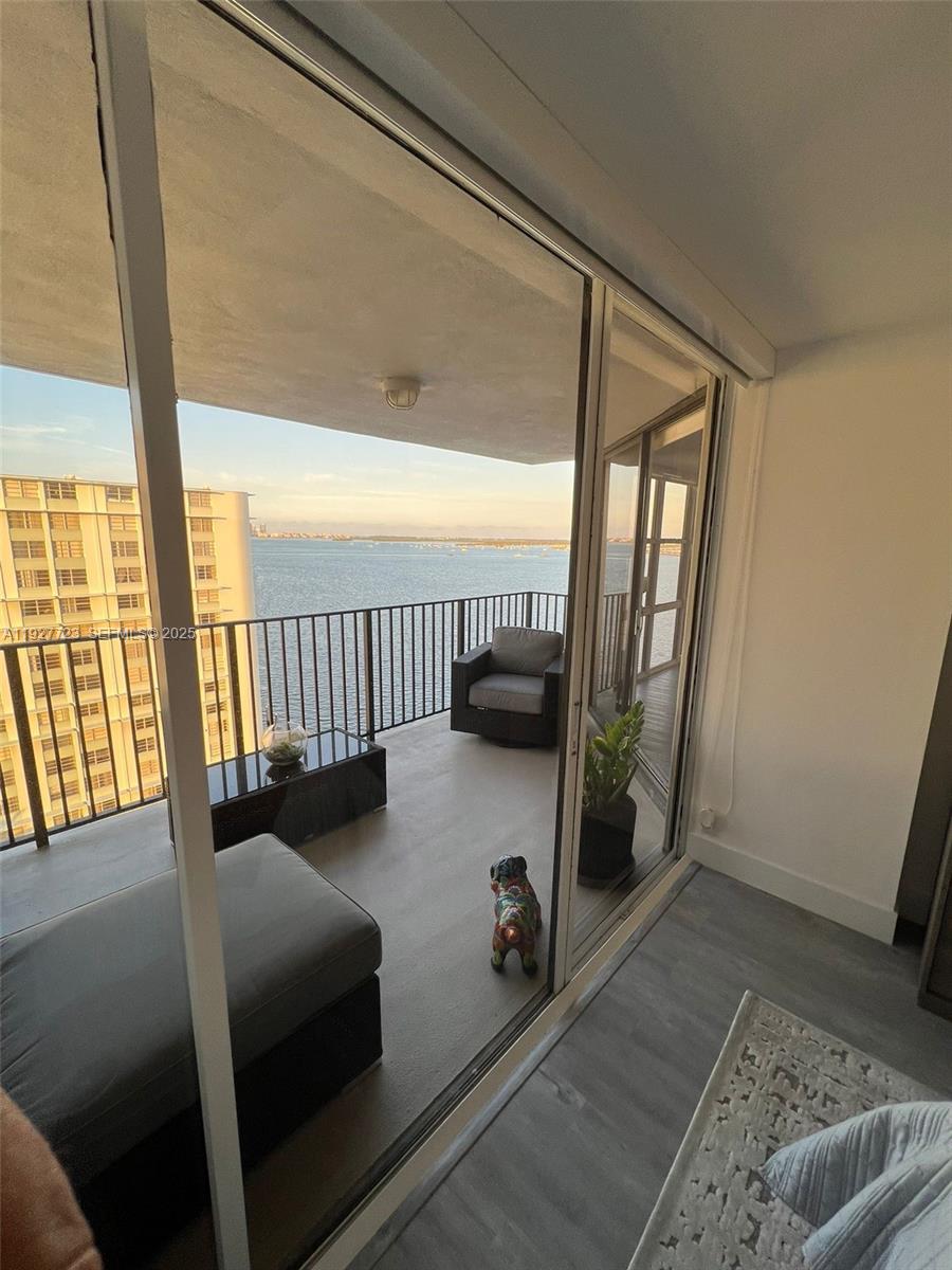 1865 Brickell Ave #A1607, Miami FL 33129