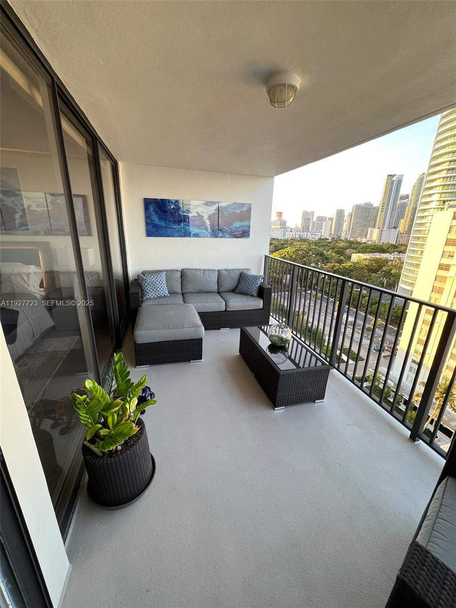 1865 Brickell Ave #A1607, Miami FL 33129