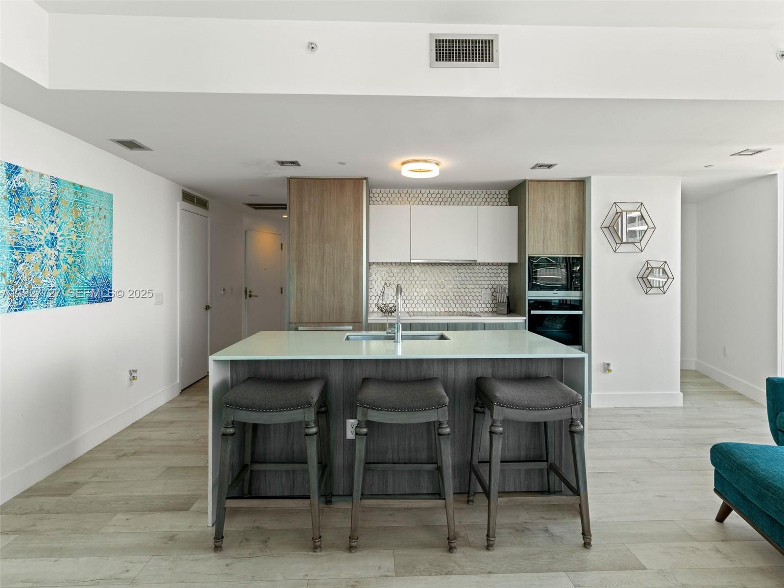 2900 NE 7th Ave #4301, Miami FL 33137