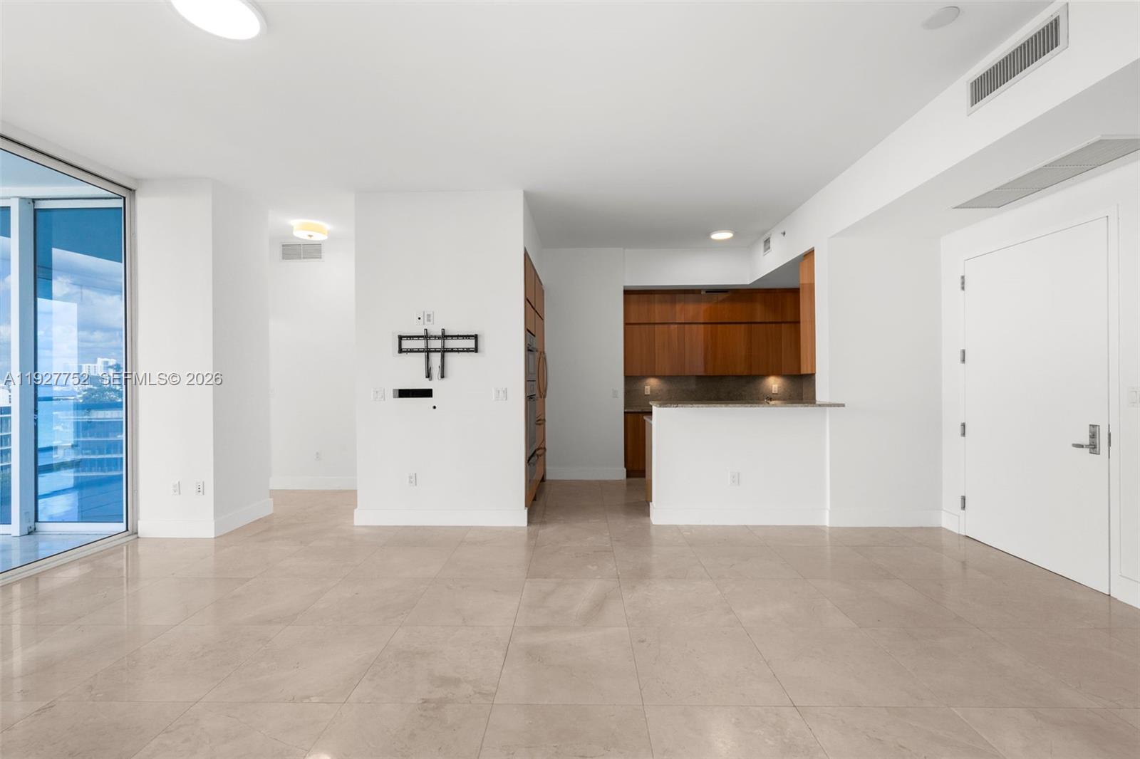 50 S Pointe Dr #1107, Miami Beach FL 33139