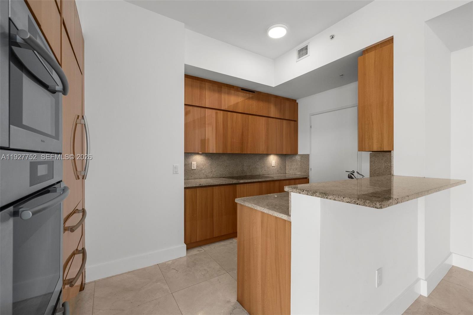 50 S Pointe Dr #1107, Miami Beach FL 33139