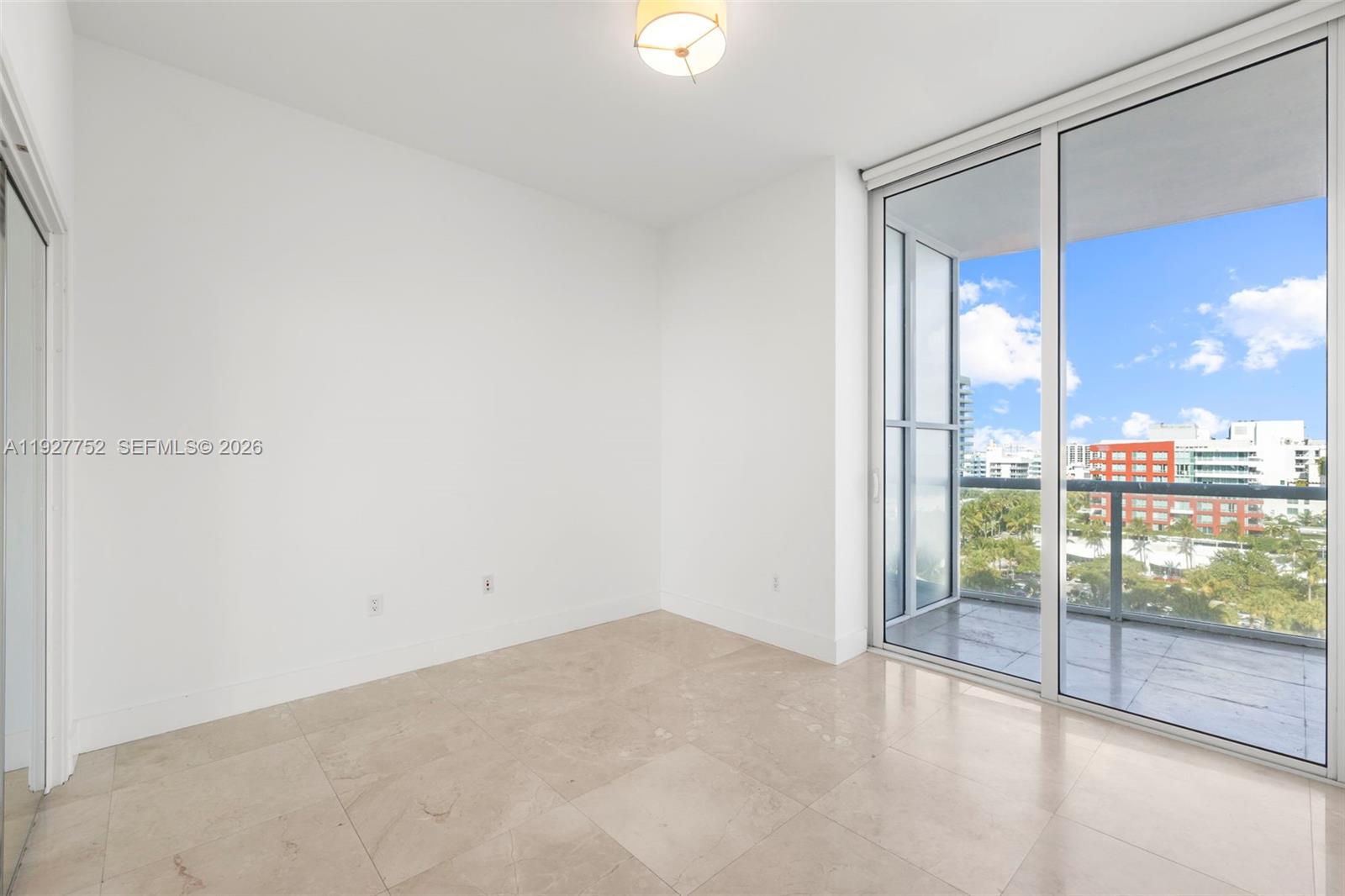 50 S Pointe Dr #1107, Miami Beach FL 33139