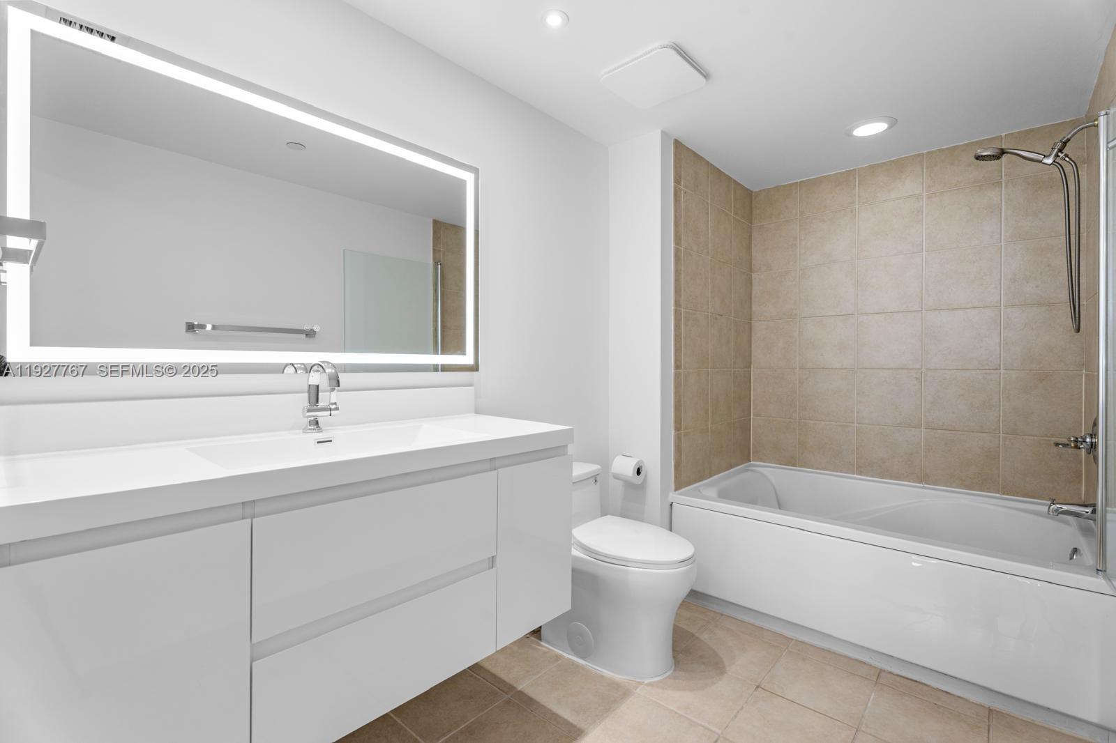 19501 W Country Club Dr #1710, Aventura FL 33180