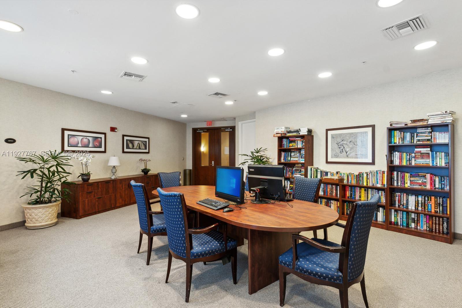 19501 W Country Club Dr #1710, Aventura FL 33180