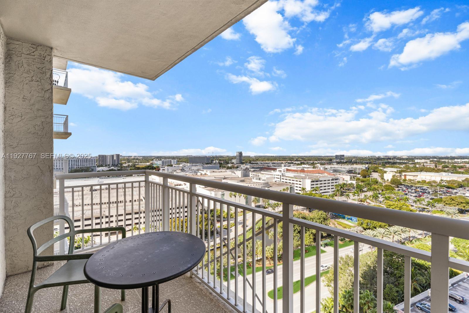 19501 W Country Club Dr #1710, Aventura FL 33180