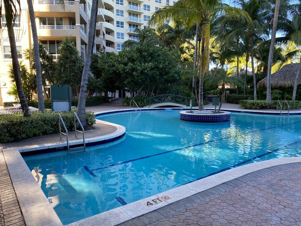 19501 W Country Club Dr #1710, Aventura FL 33180
