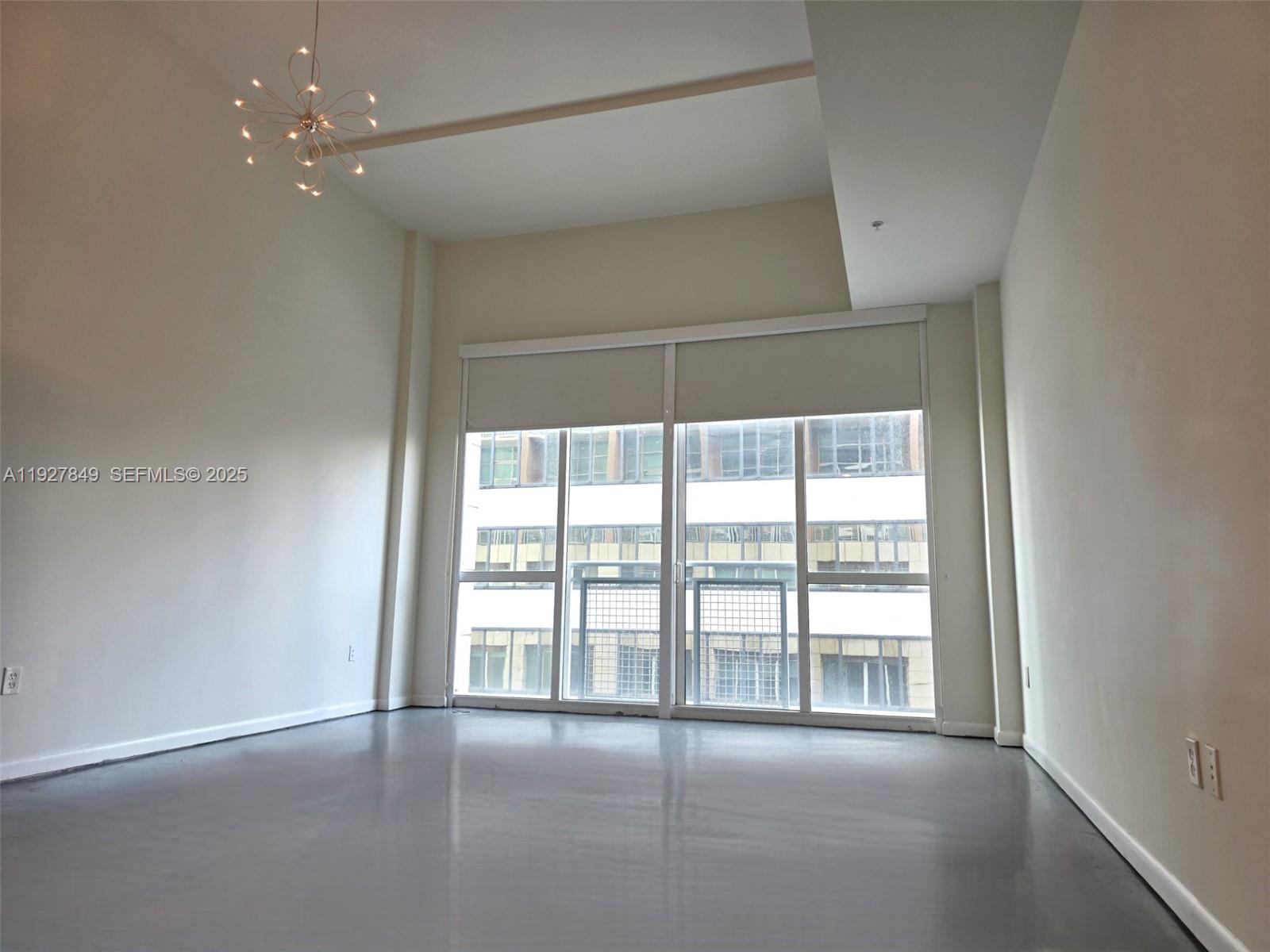 253 NE 2nd St #324, Miami FL 33132