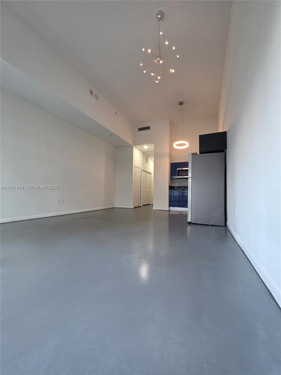 253 NE 2nd St #324, Miami FL 33132