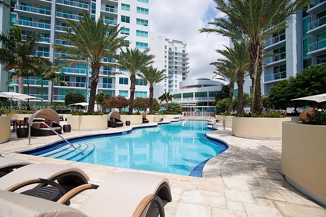 253 NE 2nd St #324, Miami FL 33132