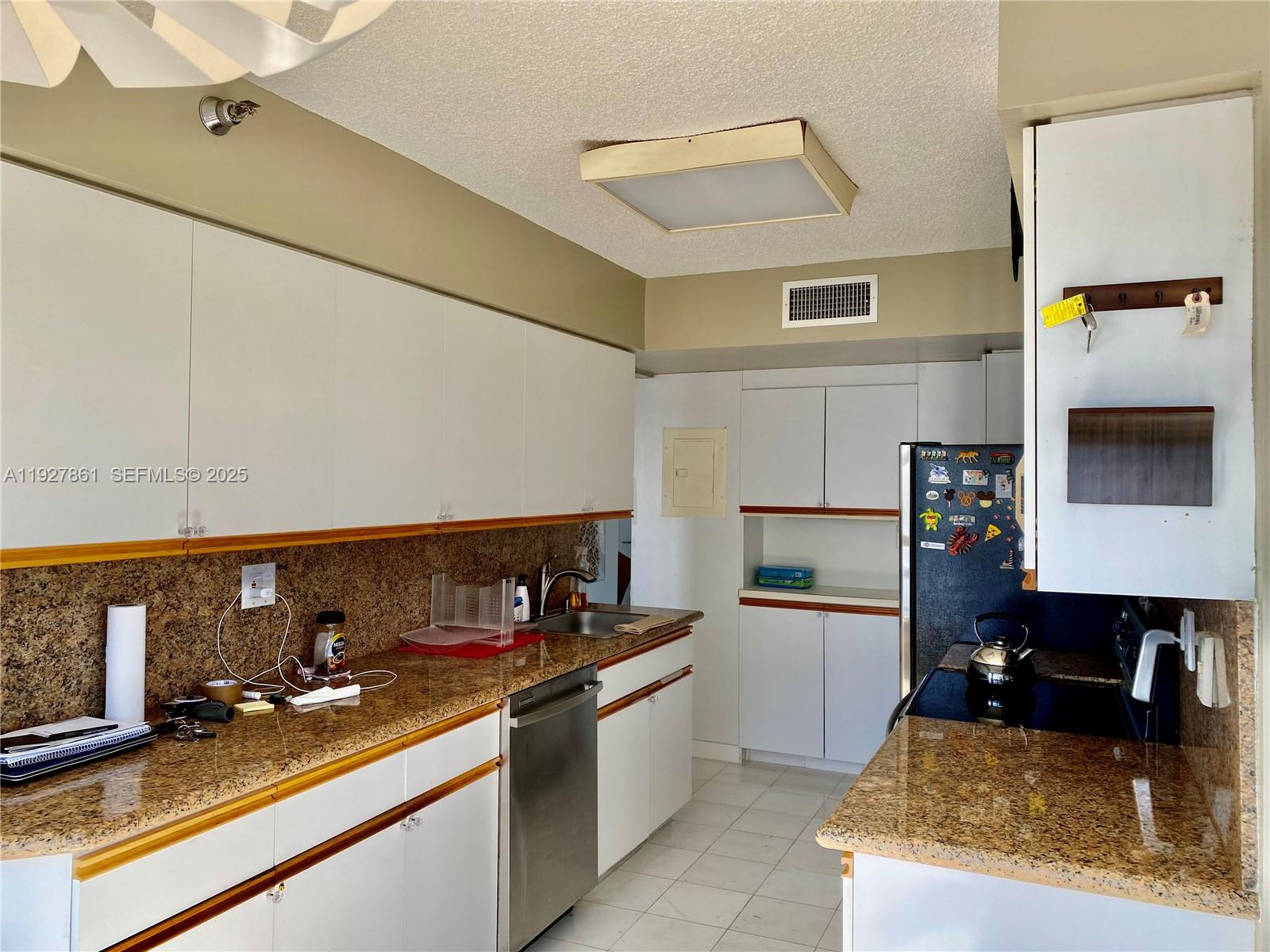 3400 NE 192nd St #1712, Aventura FL 33180
