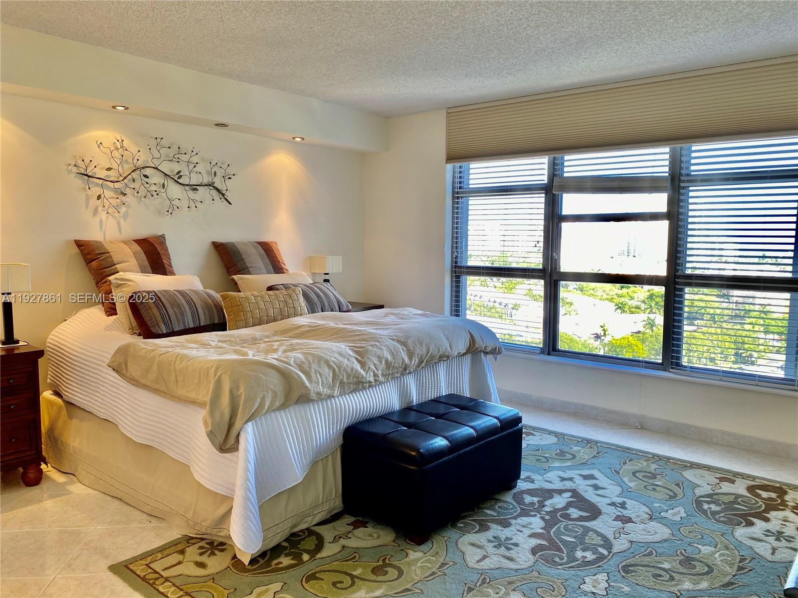 3400 NE 192nd St #1712, Aventura FL 33180