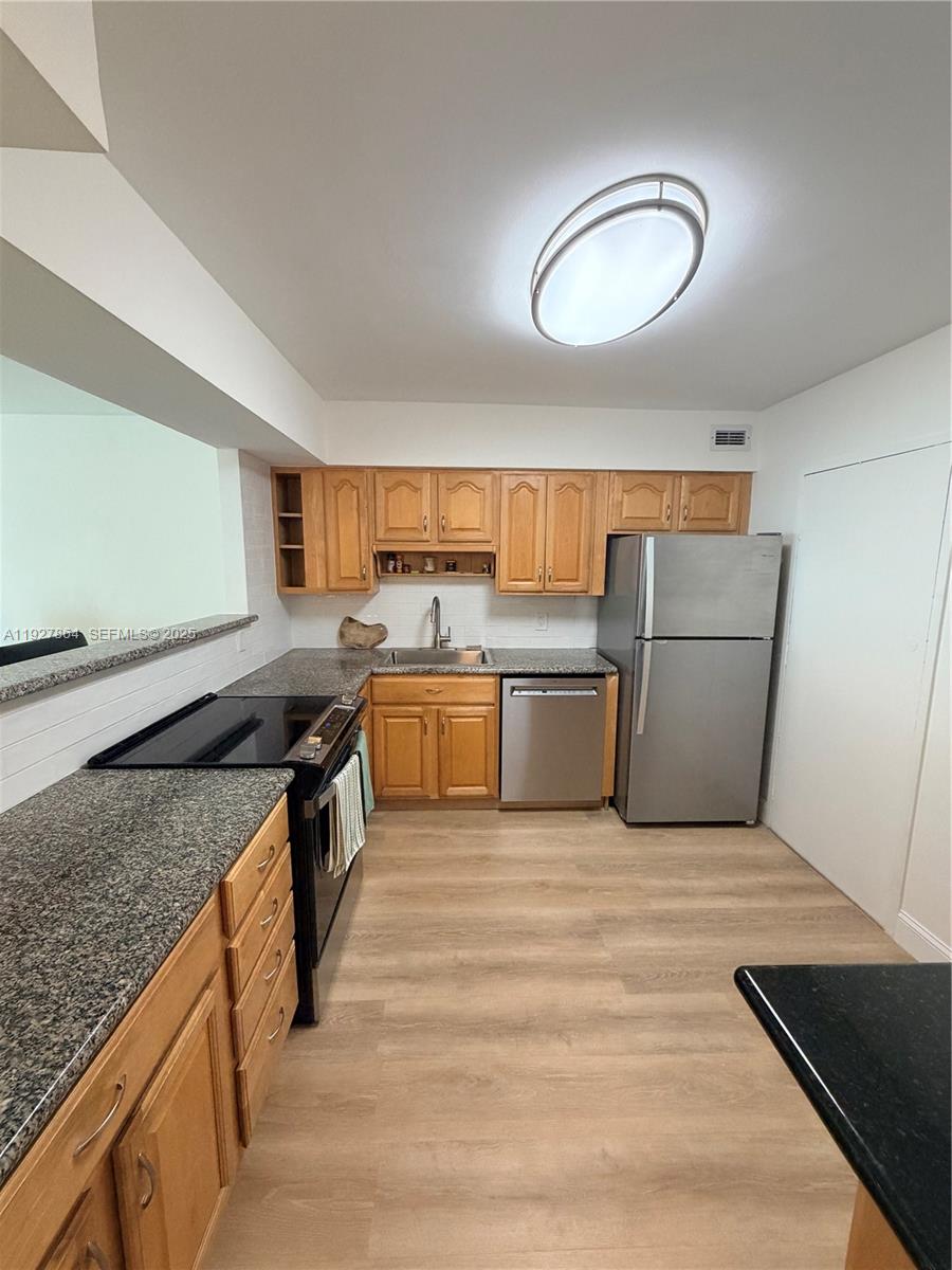 5151 Collins Ave #730 + DEN, Miami Beach FL 33140