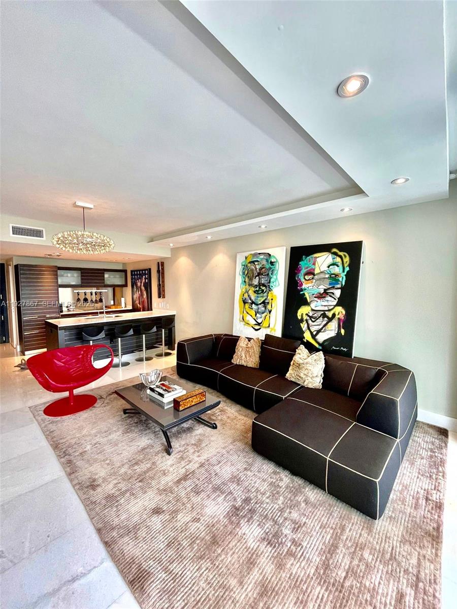 200 BISCAYNE BLVD WAY #4310, Miami FL 33131
