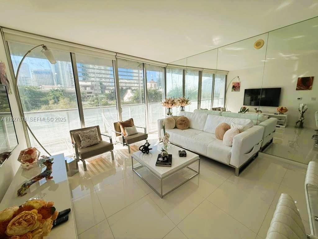 495 Brickell Ave #511, Miami FL 33131