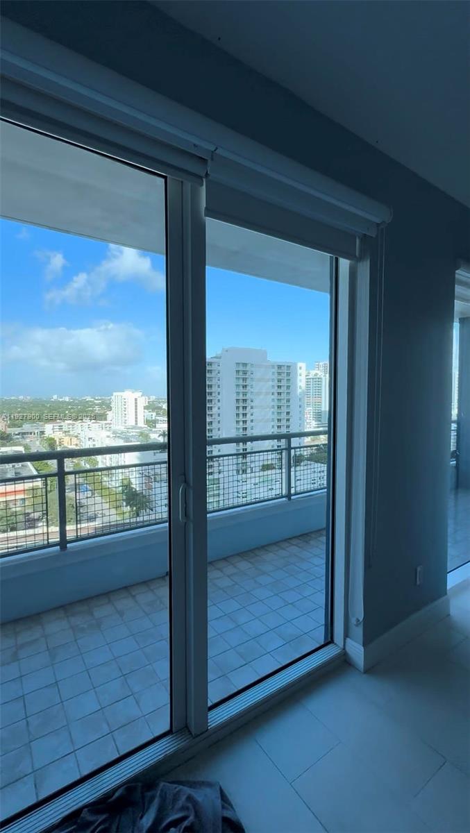 60 SW 13th St #1219, Miami FL 33130