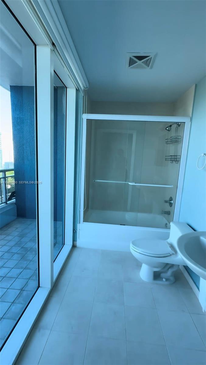 60 SW 13th St #1219, Miami FL 33130