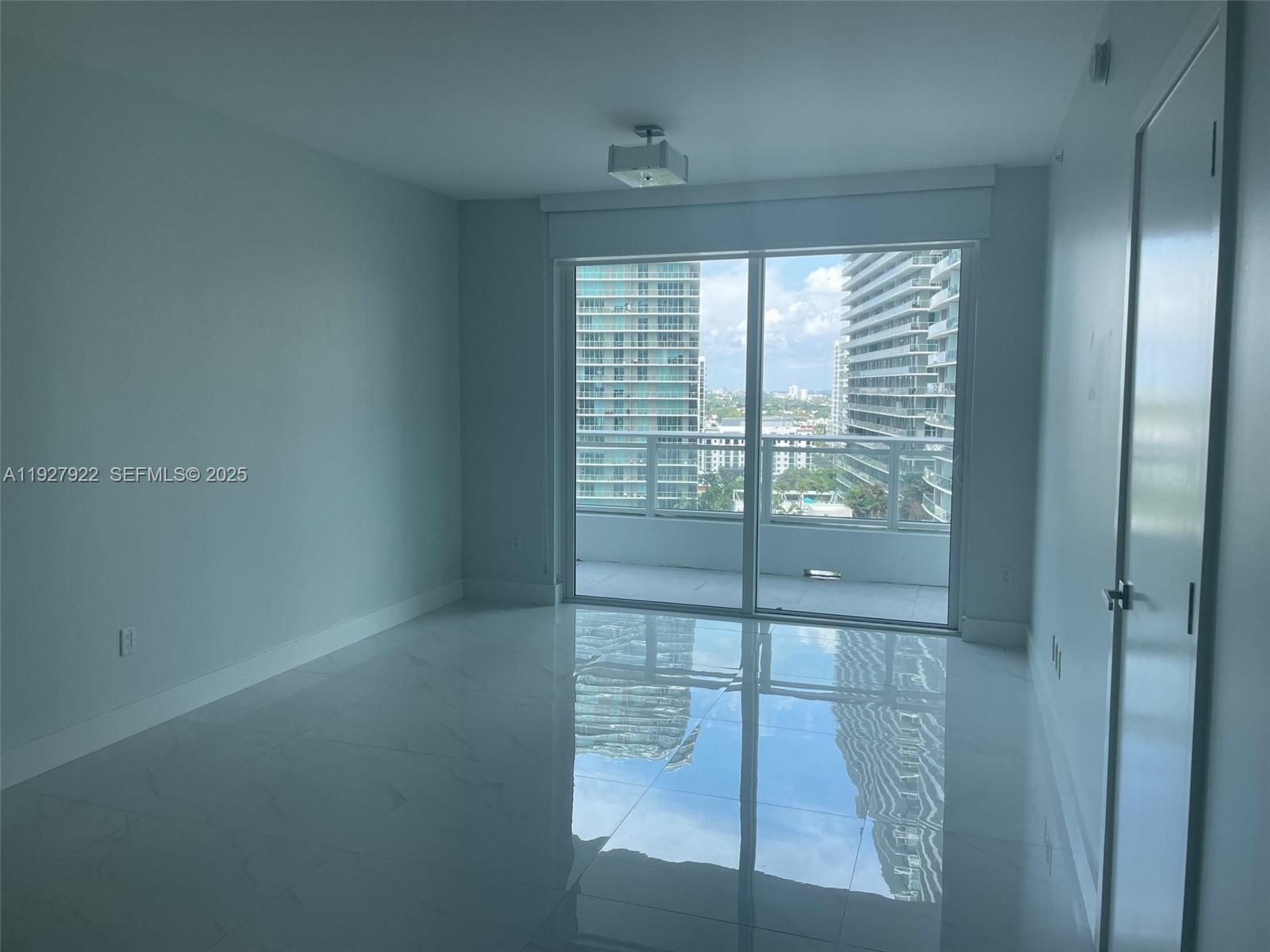 1080 Brickell Ave #1607, Miami FL 33131