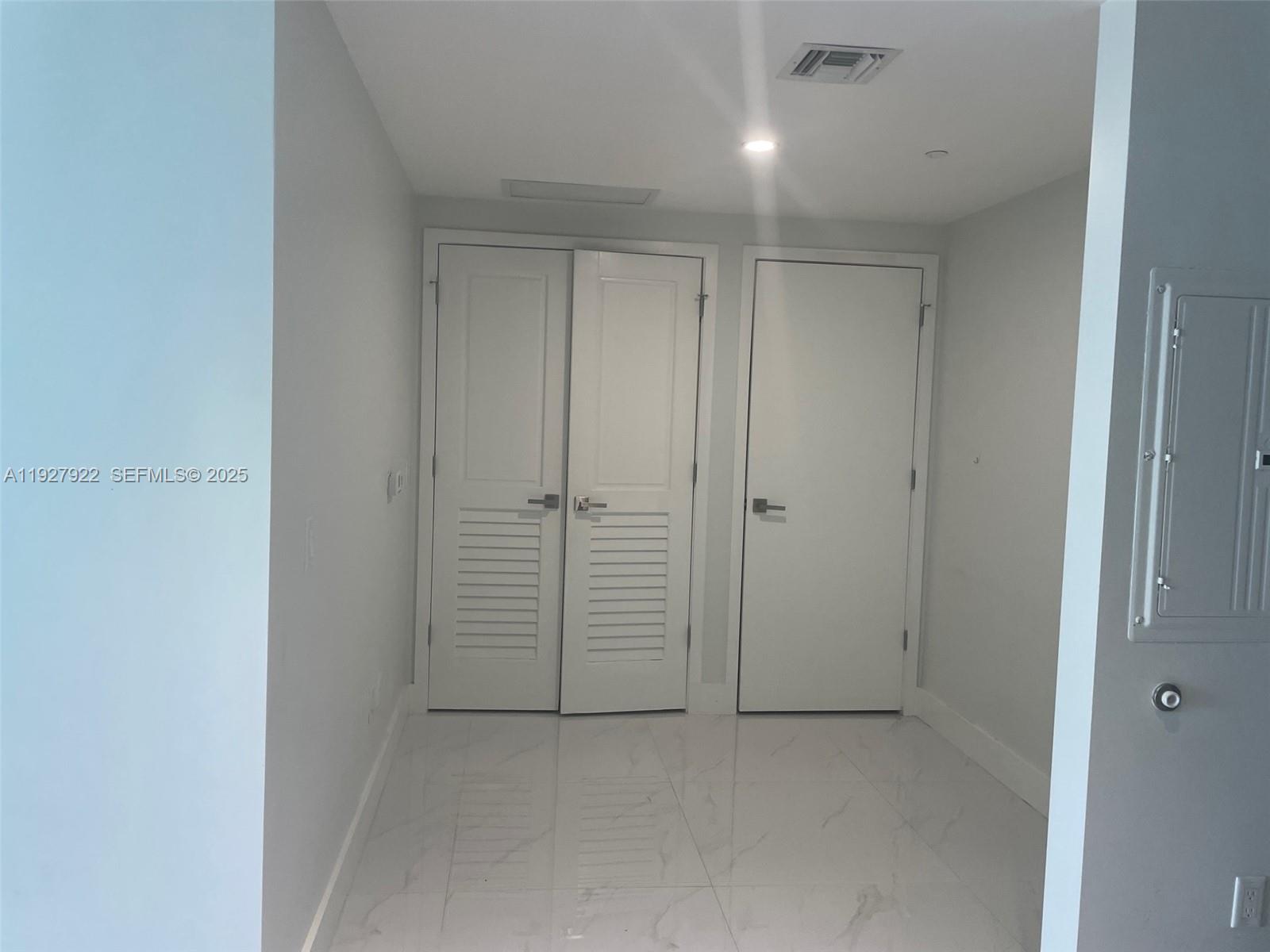 1080 Brickell Ave #1607, Miami FL 33131