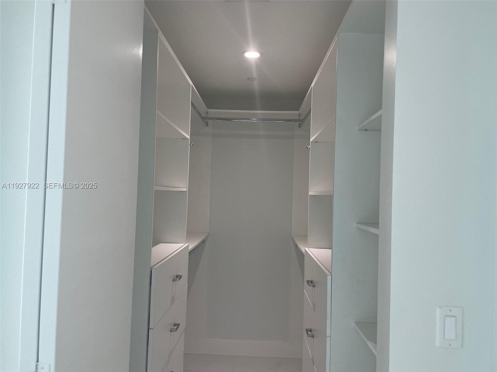 1080 Brickell Ave #1607, Miami FL 33131