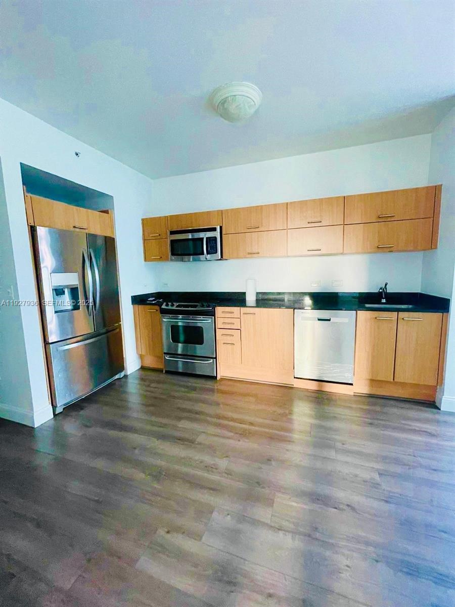 350 S Miami Ave #2814, Miami FL 33130