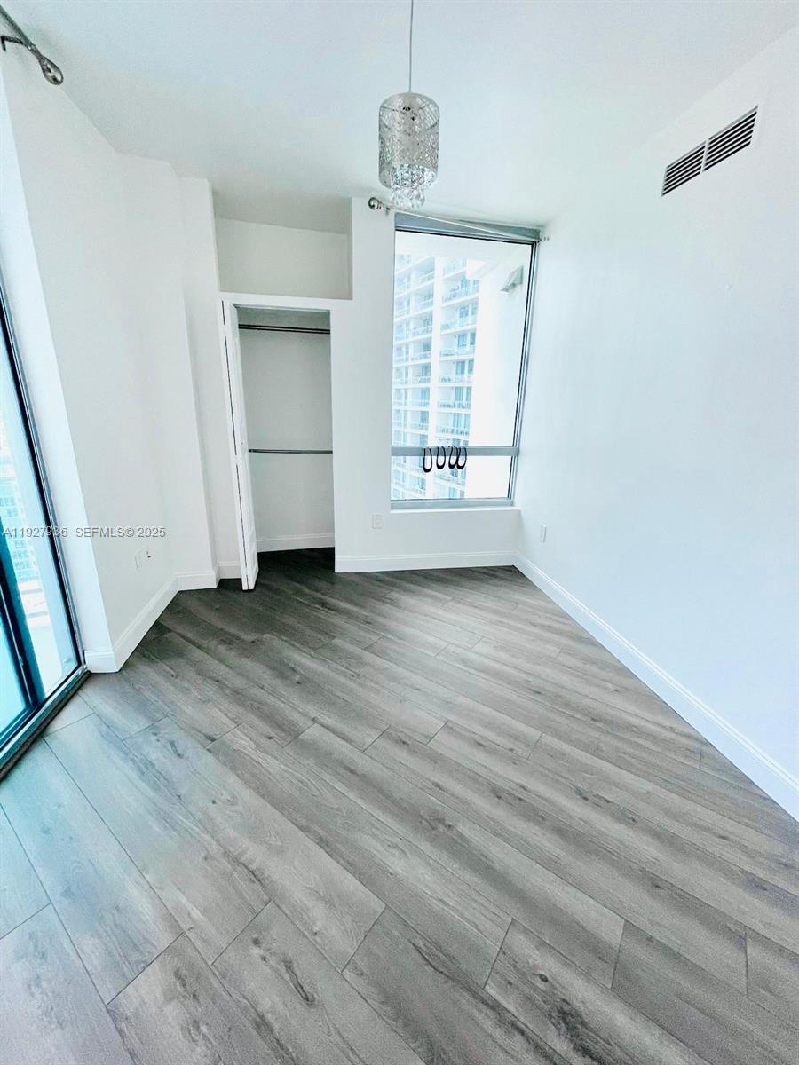 350 S Miami Ave #2814, Miami FL 33130