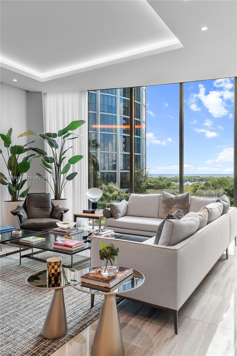 2821 S Bayshore Dr #5A, Miami FL 33133