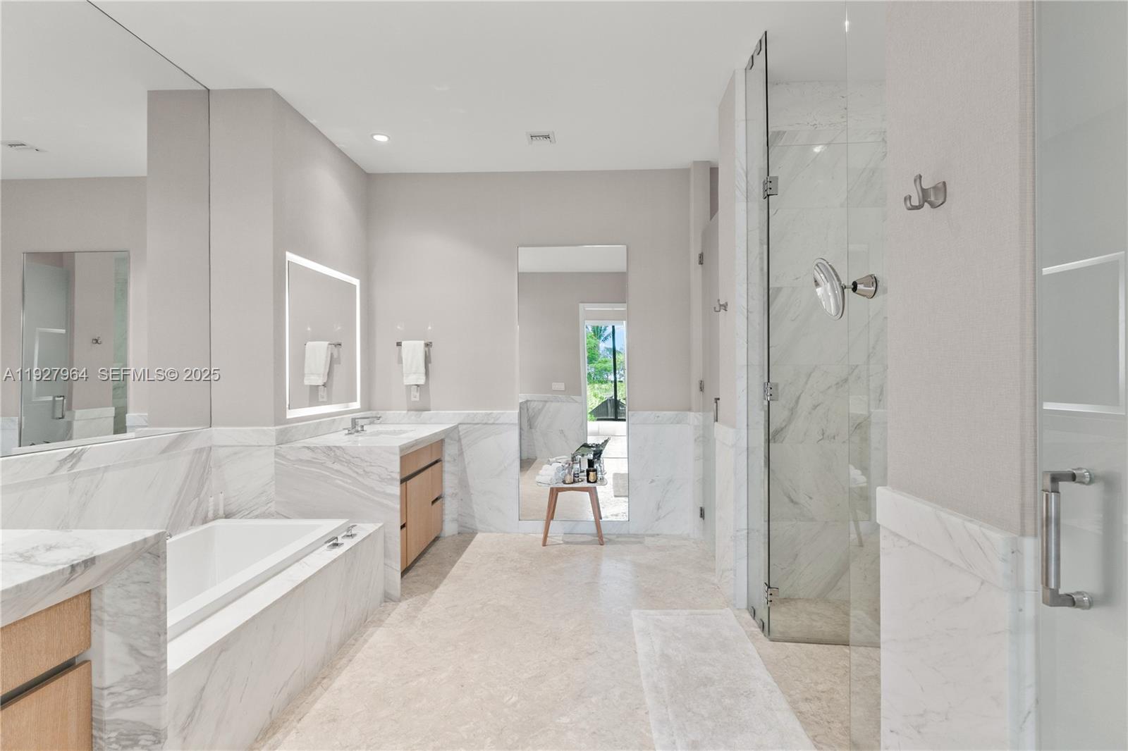 2821 S Bayshore Dr #5A, Miami FL 33133