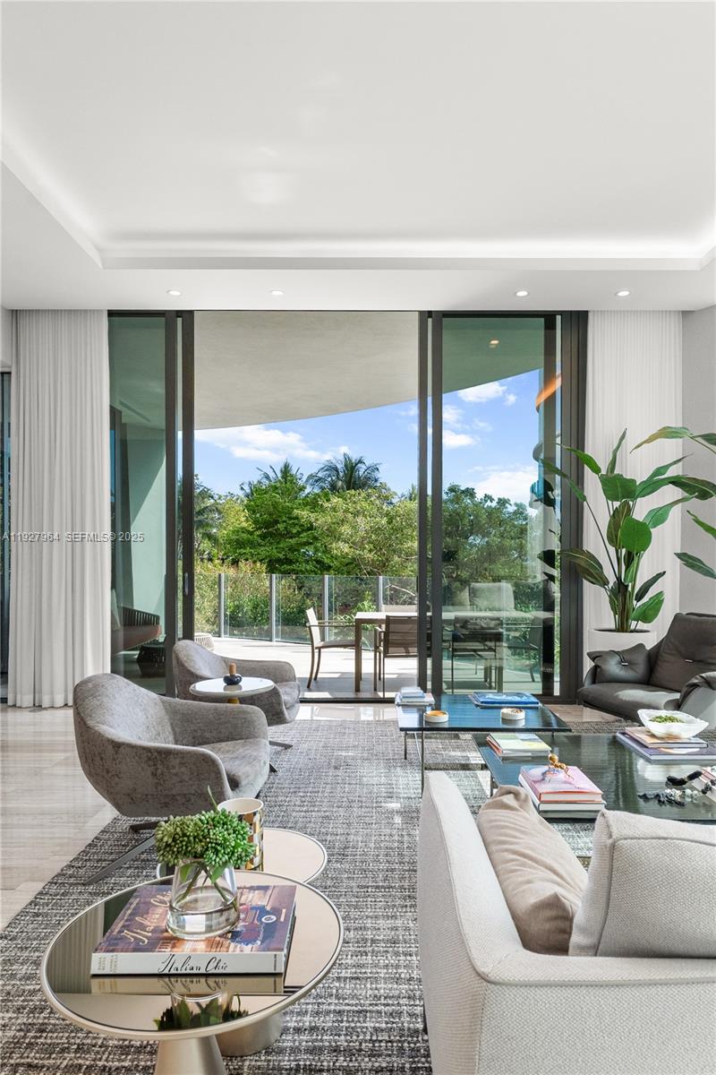 2821 S Bayshore Dr #5A, Miami FL 33133