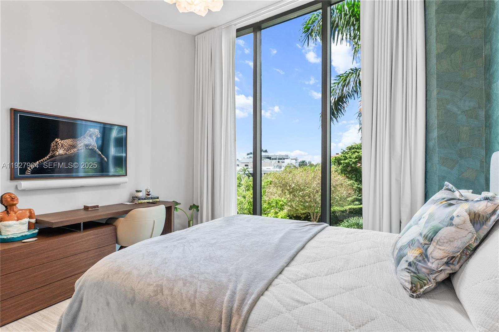 2821 S Bayshore Dr #5A, Miami FL 33133
