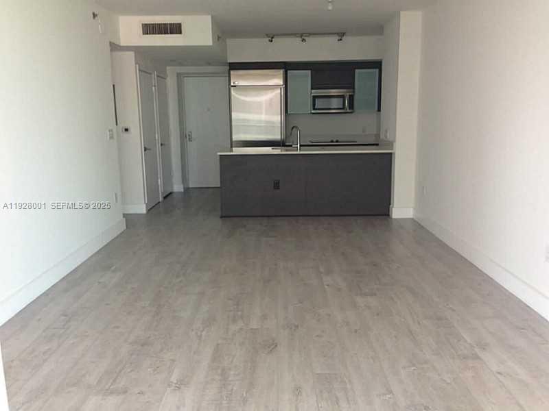 500 BRICKELL AV #3004, Miami FL 33131