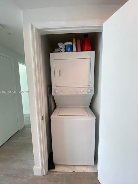 500 BRICKELL AV #3004, Miami FL 33131