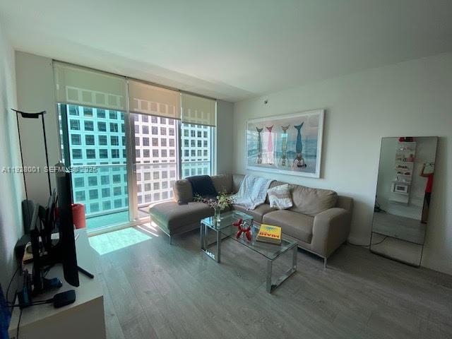 500 BRICKELL AV #3004, Miami FL 33131