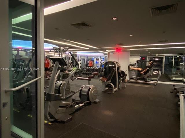 500 BRICKELL AV #3004, Miami FL 33131