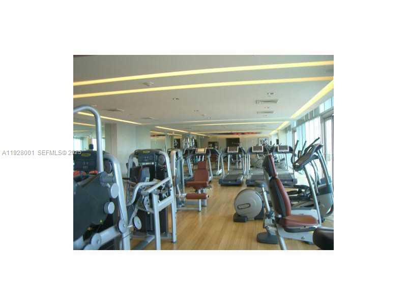 500 BRICKELL AV #3004, Miami FL 33131