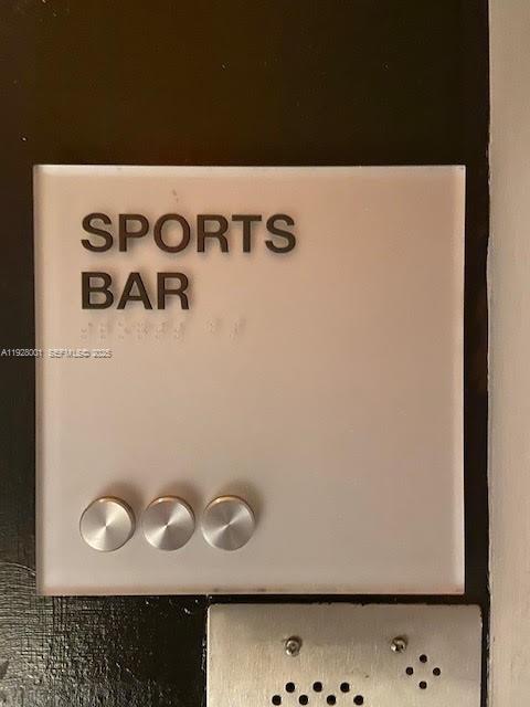 500 BRICKELL AV #3004, Miami FL 33131