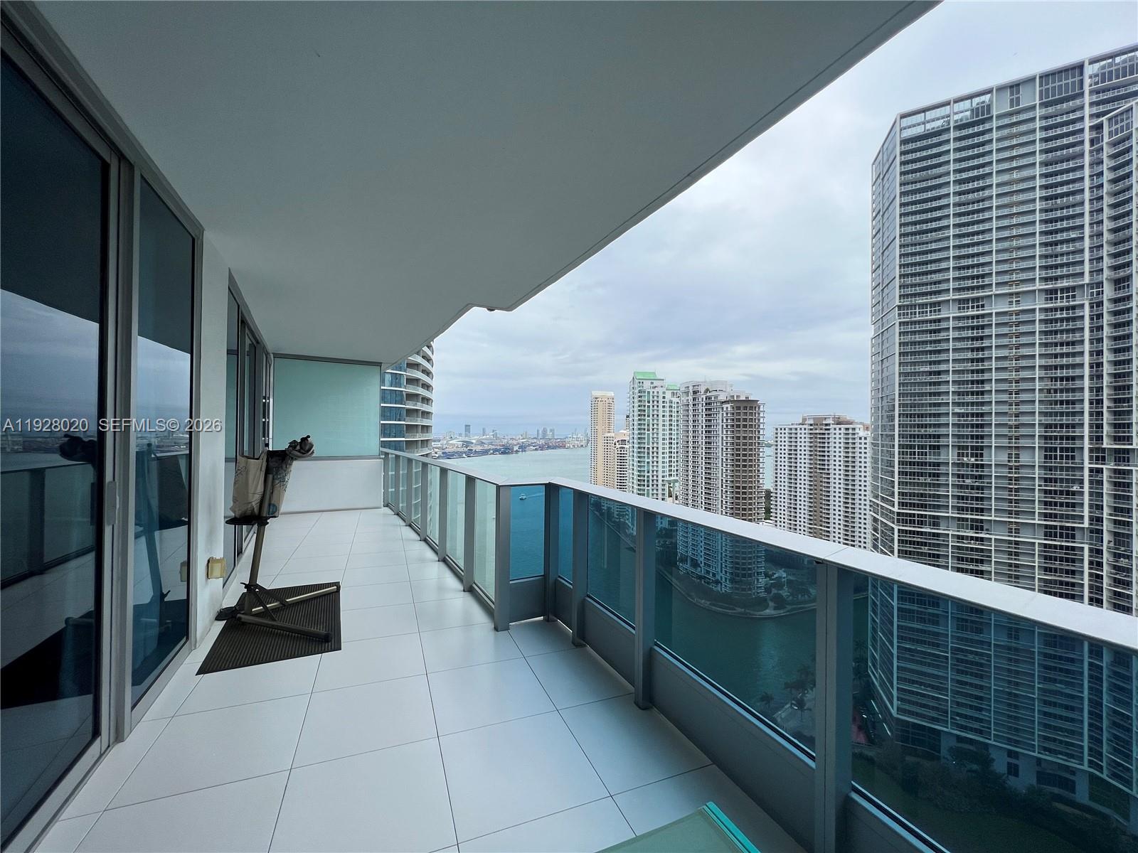 200 Biscayne Boulevard Way #3106, Miami FL 33131