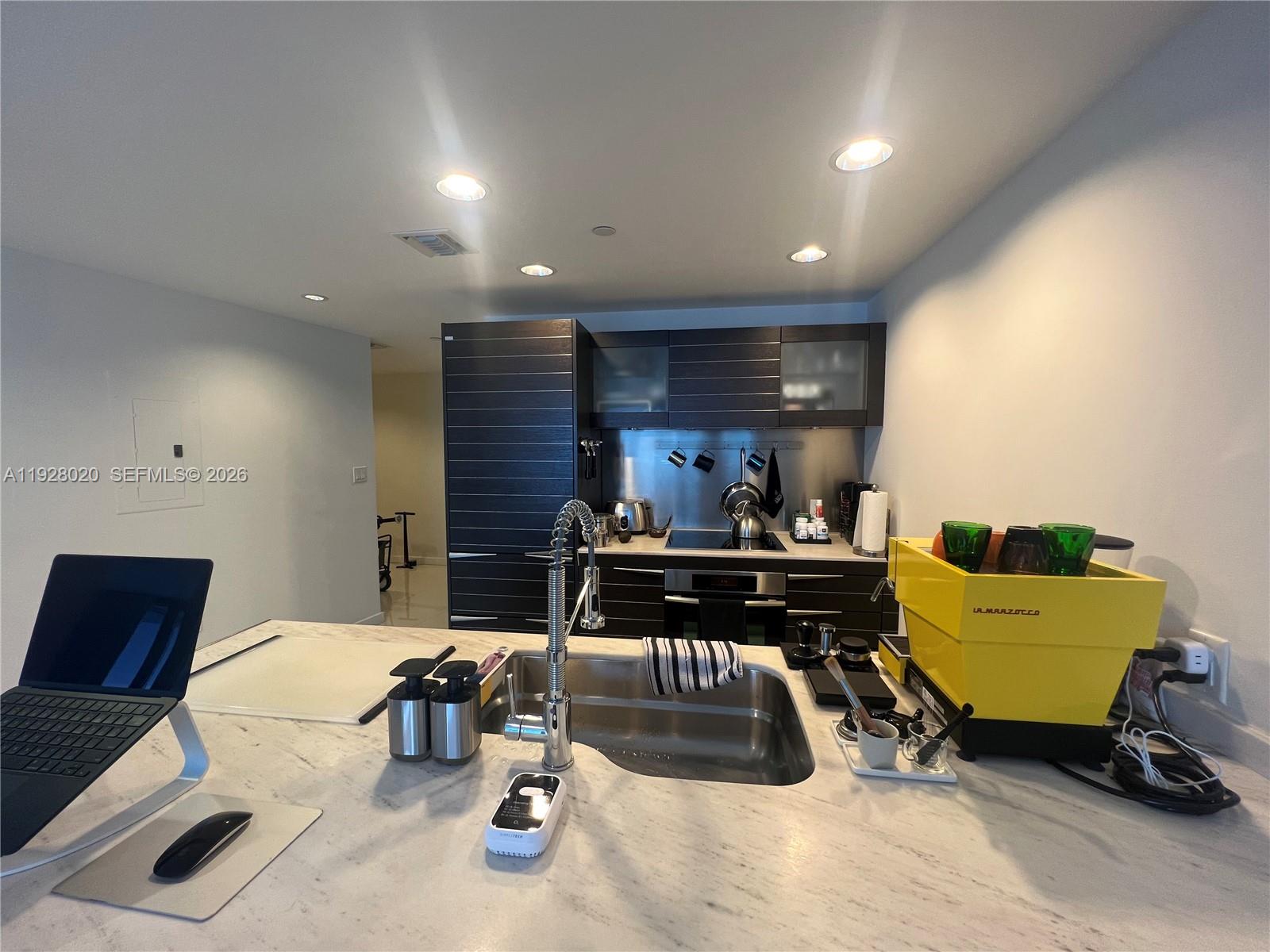 200 Biscayne Boulevard Way #3106, Miami FL 33131