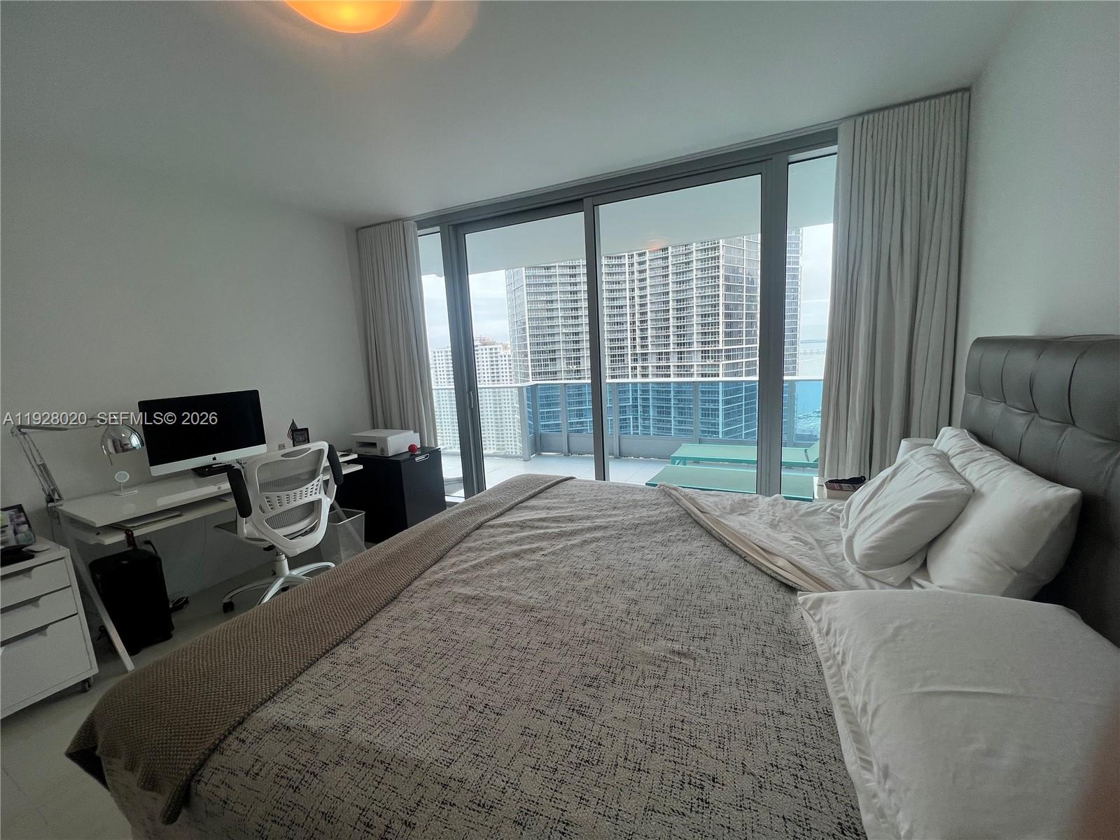 200 Biscayne Boulevard Way #3106, Miami FL 33131