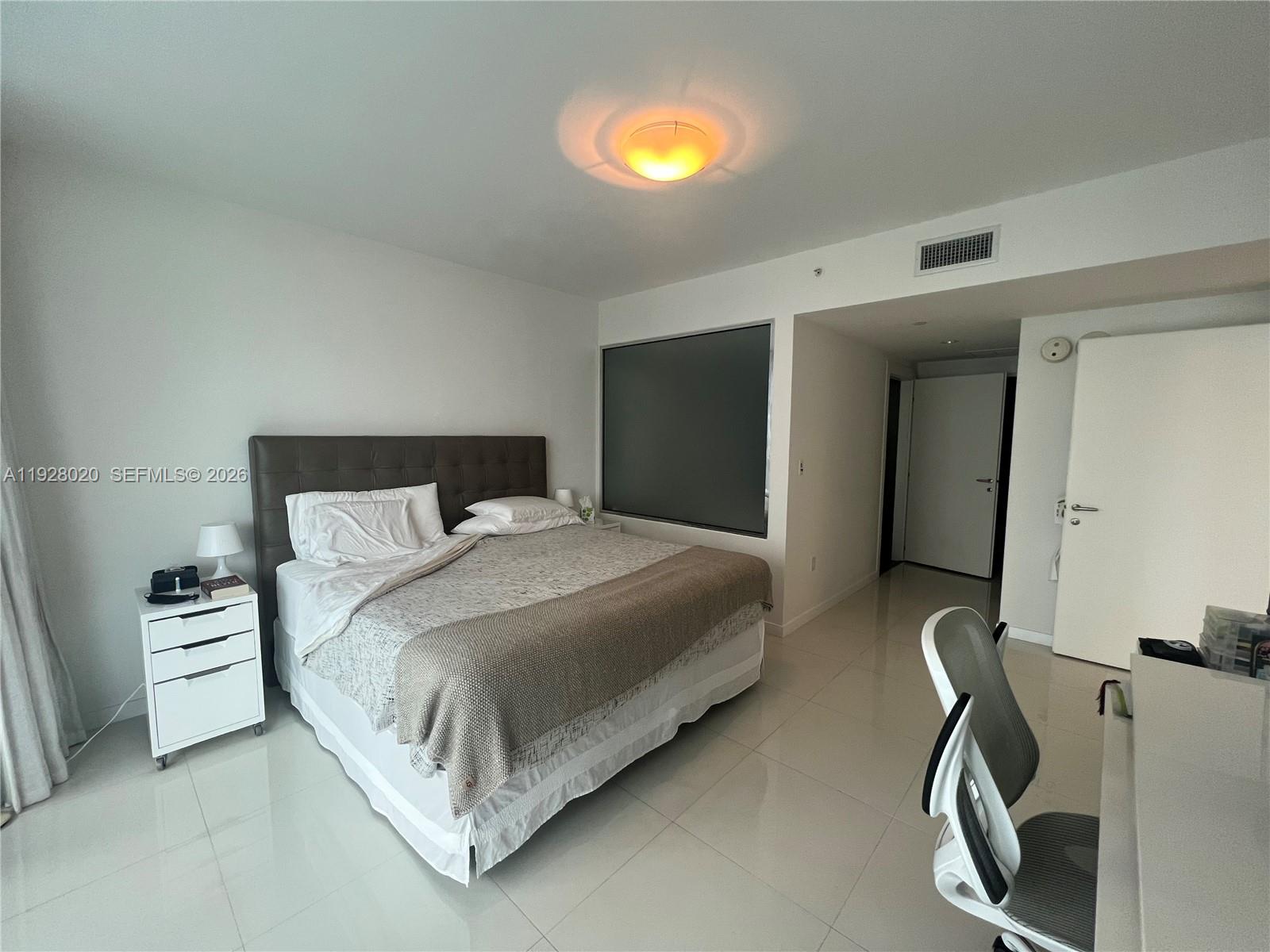 200 Biscayne Boulevard Way #3106, Miami FL 33131