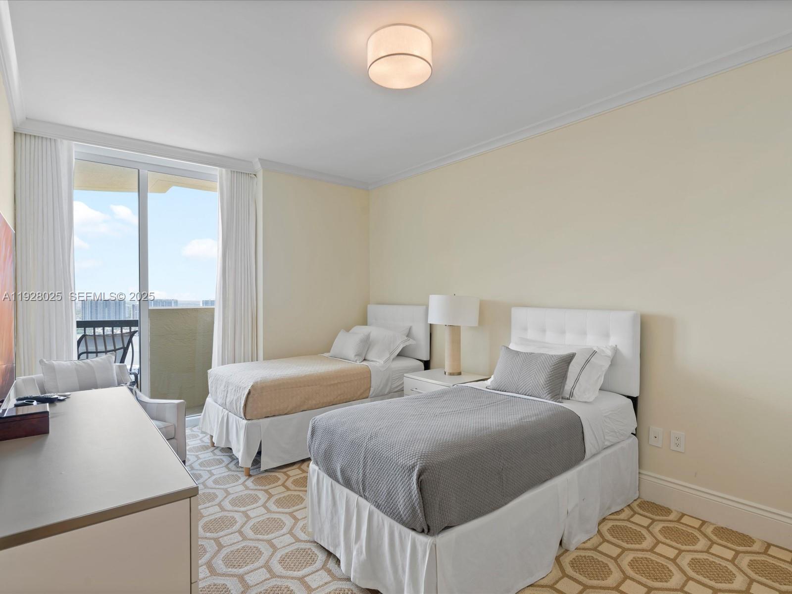 17875 Collins Ave #3303, Sunny Isles Beach FL 33160